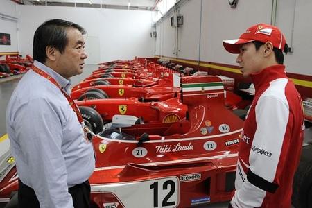 Kamui Kobayashi visita Maranello para preparar su primera carrera en el Mundial de Resistencia