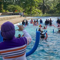 En Burgos han echado a tres mujeres por ir a la piscina con burkini. Esto es lo que dice la ley (y lo que no)