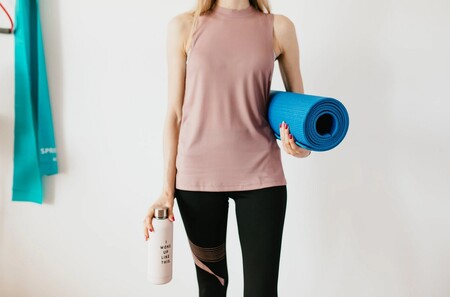Chollos en tallas sueltas de ropa deportiva Adidas, Nike o Reebok con camisetas, chándales o abrigos rebajados en Amazon