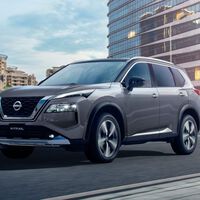 Espaciosa camioneta con tres filas de asientos en México. Ahora es más barata, está hecha en Japón y ya es modelo 2026  