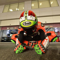 Davide Giugliano se acerca al WSBK sobre la Honda de Ten Kate, pero Sandro Cortese también quiere ese asiento