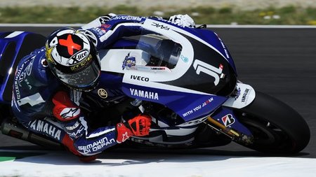 MotoGP Italia 2011: Jorge Lorenzo culmina el triplete español en Mugello