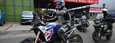 El presidente de Chequia es tan friki de las motos que se ha ido a Brno a echarle fotos a las MotoGP, y no es la primera vez que lo hace 