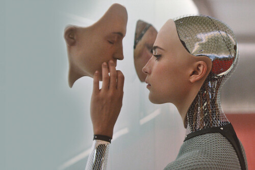 'Ex Machina'