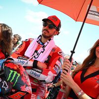 Buena noticia para Pecco Bagnaia. Podrá volver a montar en su Ducati en Austria la pieza mágica que le acercó a Marc Márquez 
