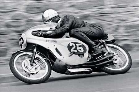 EN MOTO,USAR CASCO = CEREBRO – Historia verdadera EN MOTO,USAR CASCO = CEREBRO – Historia verdadera