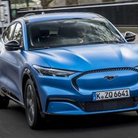 Ford Mustang Mach-E deja en sexto lugar a Tesla Model 3, en el país con más eléctricos circulando