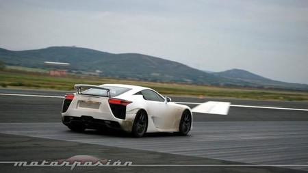Lexus LFA Aeropuerto Ciudad Real