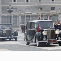 Matrículas granates y azules: por qué la Casa Real utiliza placas de colores únicas en España
