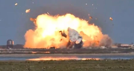Otra explosión para SpaceX: después de llegar a los 10 km de altura, el SN9, de Elon Musk, tuvo un aterrizaje fallido