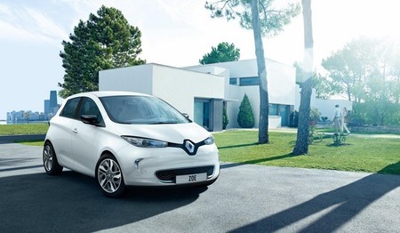 Las ventas de coches eléctricos en España en 2014 no son como para tirar cohetes, pero mantienen su crecimiento