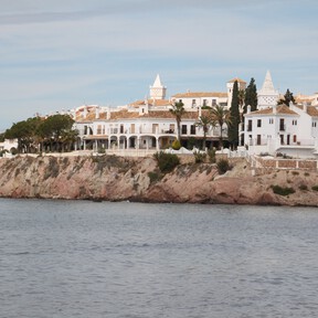 El pueblo Mediterráneo de solo 169 habitantes en el que los veranos son como los de antes y se consigue desconectar de verdad