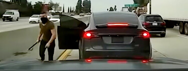 Cinco años de cárcel para el conductor de un Tesla que agredía con una barra de hierro en plena autopista