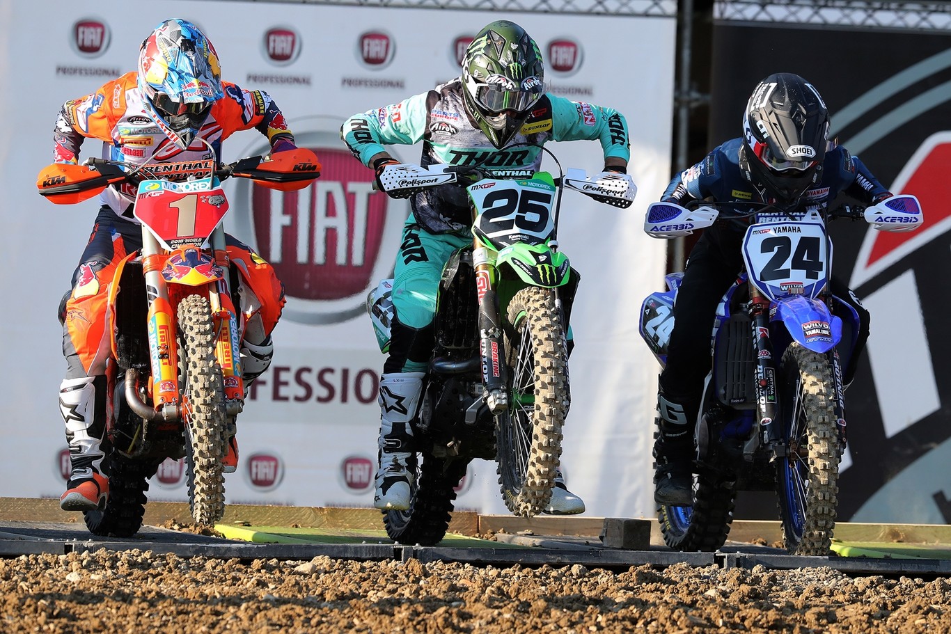 Jeffrey Herlings y Jorge Prado celebran sus títulos de MXGP y MX2 con sendos dobletes en Italia 