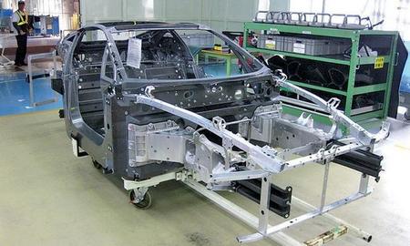 Toyota está pensando en producir componentes para sus coches en materiales compuestos de fibra de carbono