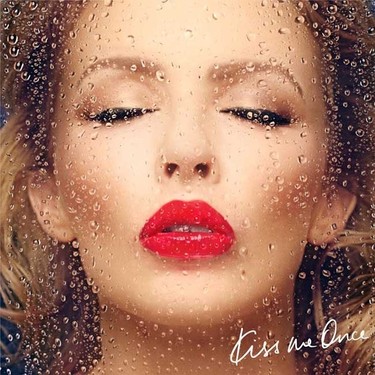 Kylie Minogue te pide un beso en su nuevo álbum: Kiss Me Once