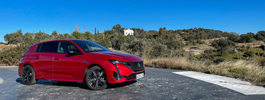 Probamos el Peugeot 308: un coche compacto que ha hecho los deberes para seguir siendo alternativa a los SUV que más triunfan