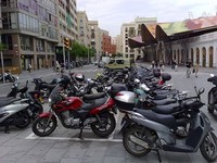 La moto desplaza al automóvil en Barcelona