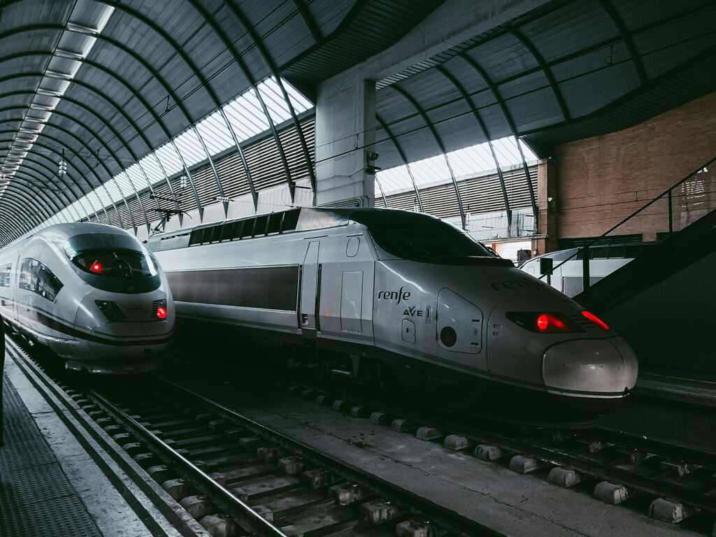 El Verano Joven 2025 ya es oficial con descuentos de hasta el 90% en transporte público. Así puedes solicitarlo 