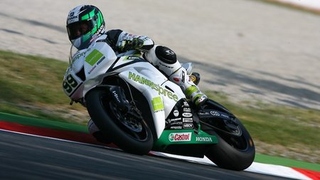 Supersport Italia 2011: la carrera imposible, victoria de Fabien Foret y gafe de Chaz Davies