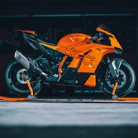 El CEO de KTM acaba de dar portazo a una idea muy suculenta: fabricar motos en India porque "tenemos más de 440 ingenieros" 
