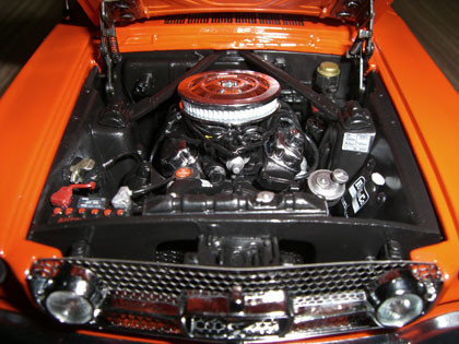 1965 Ford Mustang GT 2+2 Fastback a escala 1:18