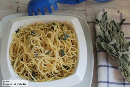 Receta de spaghetti al burro e salvia