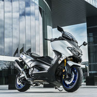 El Yamaha TMax SX Sport Edition ya tiene precio: 14.199 euros para el maxiscooter más deportivo