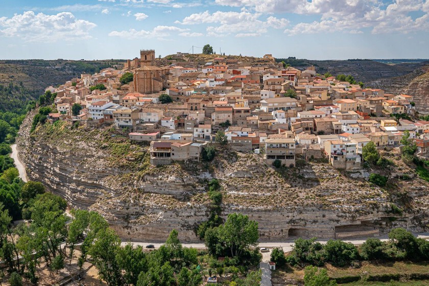 Amurallado, laberíntico y con un castillo musulmán, este pueblo de Albacete te quitará el hipo con sus increíbles vistas