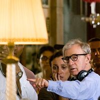 Isabel Díaz Ayuso se alía con Woody Allen. El gobierno de la Comunidad inyectará 1,5 millones de euros de dinero público en su nueva película para promocionar Madrid  