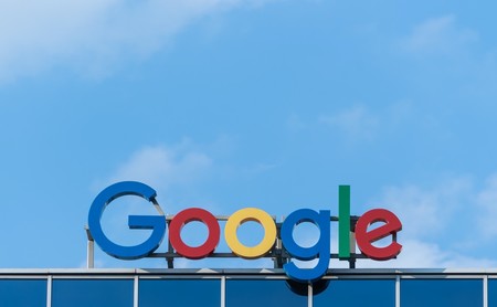 Google ofrecerá cuentas corrientes como banco a partir de 2020, según el WSJ