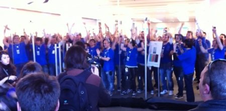 El iPad 2 ya está aquí, así hemos vivido el lanzamiento en una de las Apple Store