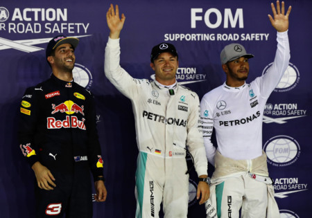 Nico Rosberg se lleva la pole en lucha más ajustada de la temporada
