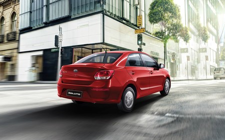Kia Soluto 4