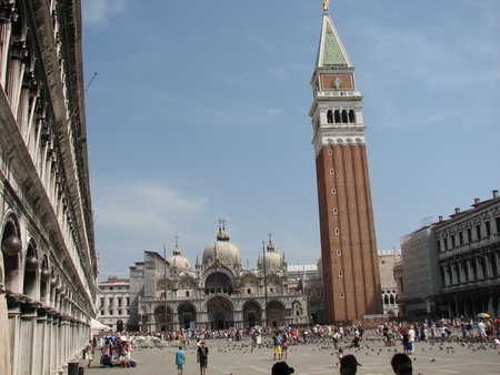 Adios a los kebabs y a la comida rápida en el centro de Venecia 