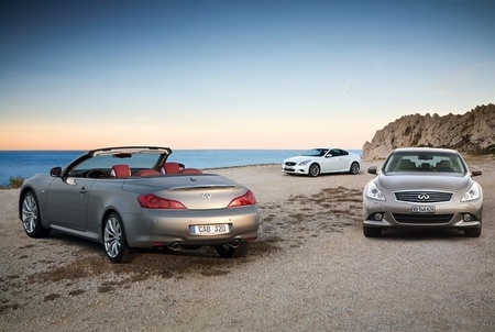 Infiniti actualiza el equipamiento de la gama G37