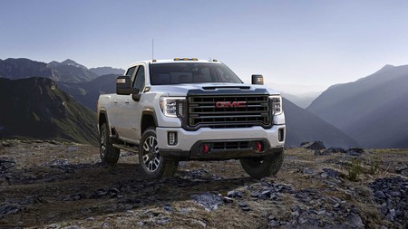 Una auténtica mula de carga: la nueva GMC Sierra Heavy Duty puede remolcar hasta 13,6 toneladas