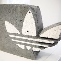 Decathlon rebaja la sudadera de Adidas que puedes llevar a trabajar, al gimnasio o con vaqueros por menos de 35 euros 