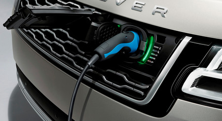 El Range Rover 2021 buscará recuperar el trono de los SUV de lujo con versiones eléctricas y mucha tecnología