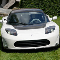 El último Tesla Roadster fabricado busca nuevo propietario: a la venta por 1,29 millones de euros y con solo 200 km