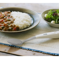 Empresa japonesa cria colher e caneca que intensificam o sabor salgado sem adicionar sal 