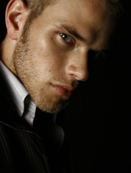 Kellan Lutz no tiene abuela, él se llevará un Óscar... tiempo al tiempo
