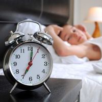 California emite una nueva ley que prohíbe iniciar clases antes de las 8:30 a.m.