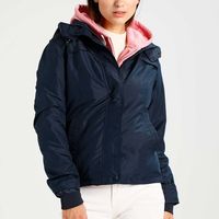 40% de descuento en el abrigo polar de Springfield en azul marino: ahora cuesta 29,95 euros con envío gratis 