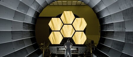 El espejo dorado para el James Webb es el más sofisticado espejo jamás construido y desnudará el universo