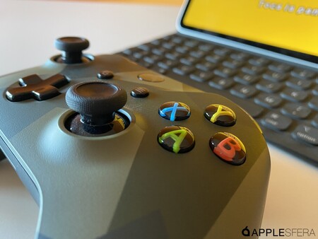 Microsoft actualiza el firmware del mando de la Xbox y mejora la conectividad con los dispositivos de Apple