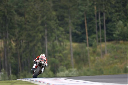 wsbk_troy_bayliss_brno.jpg
