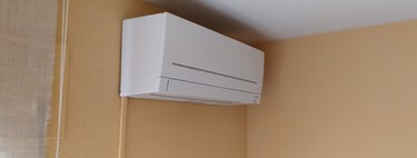 Si eres de los que apaga el aire acondicionado desde el mando a distancia cuando acaba el verano, esto es lo que te cuesta hacerlo 