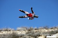 Probamos el Neck Brace 250, directos al barranco