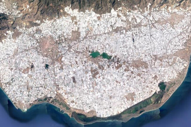 Las Imagenes Satelitales Muestran La Increible Expansion Del Mar De Plastico De Almeria Desde 1960